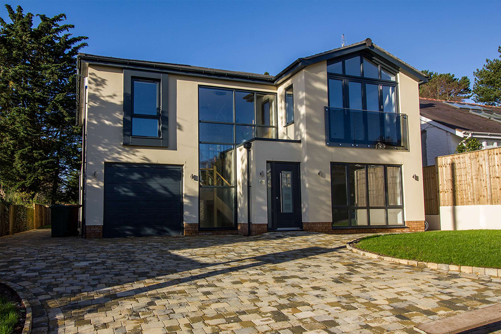 Full house with aluminium windows and doors