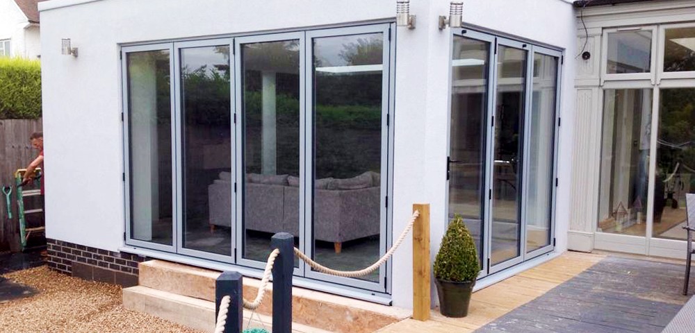 3 pane and 4 pane Aluminium Bi-fold doors